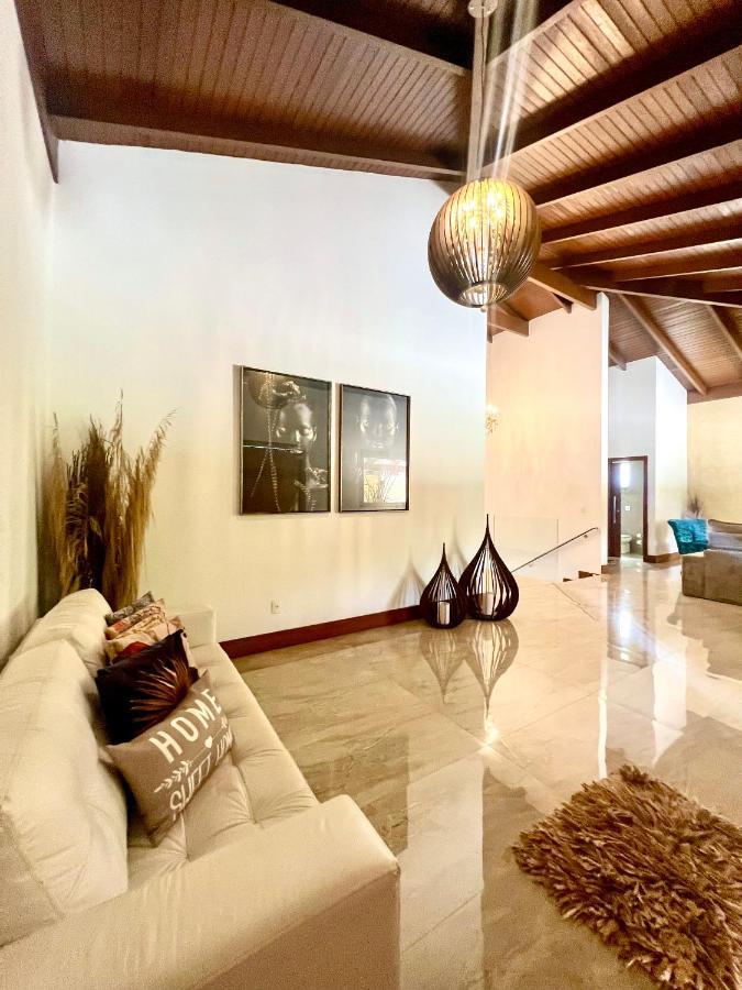 Lara'S Home Suites Capitolio Bagian luar foto
